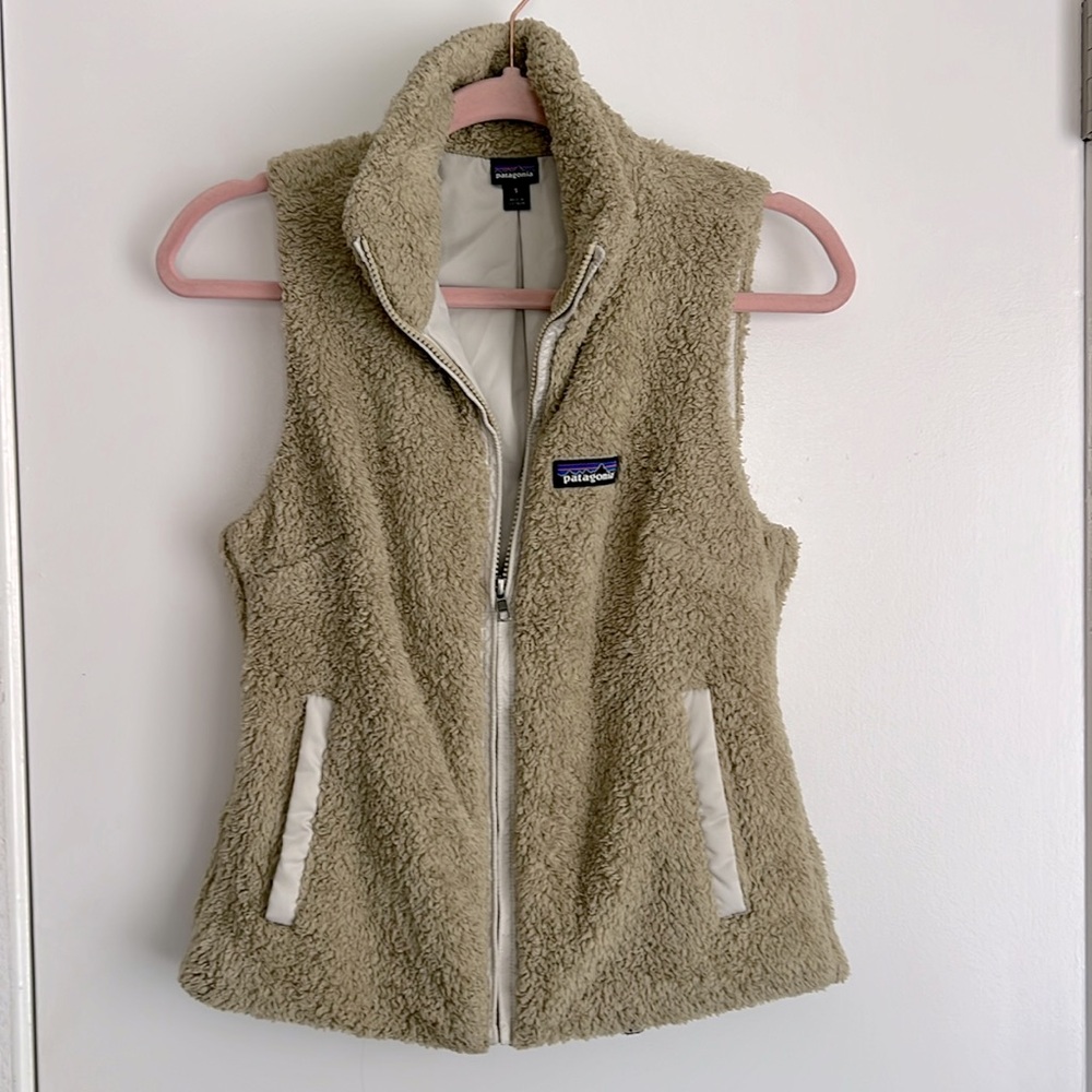 Patagonia Tan Los Gatos Full Zip Vest Small